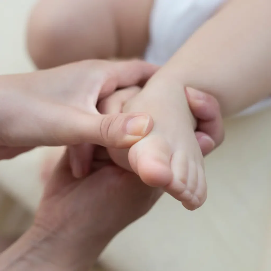 كيف تختار افضل دكتور لعلاج القدم الحنفاء